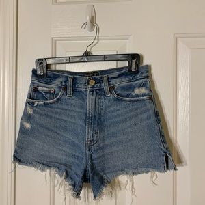 Abercrombie Annie High Rise Denim Shorts (Size: 00)